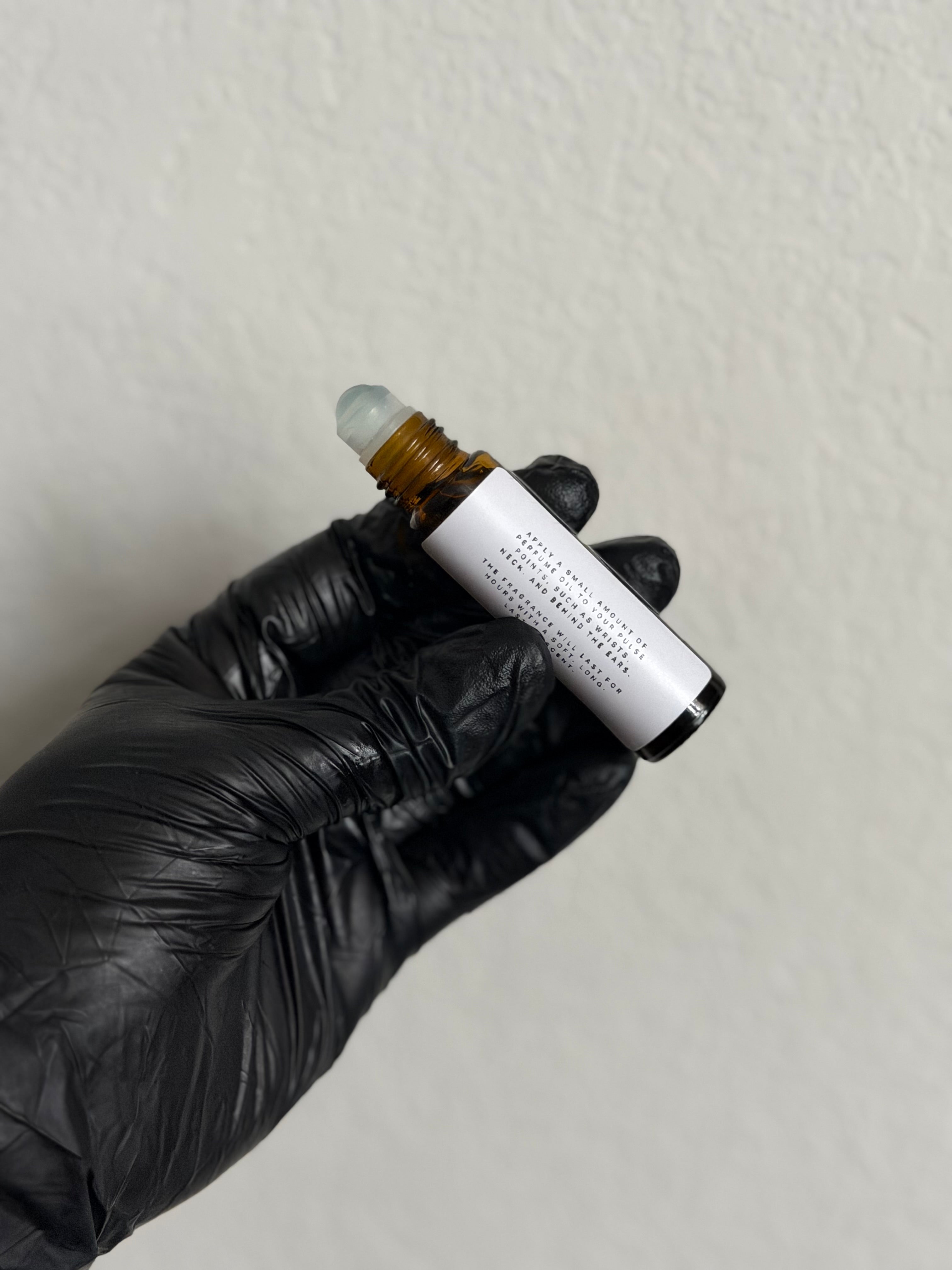 MAGNETIC MASCULINITY PERFUME OIL ROLL-ON