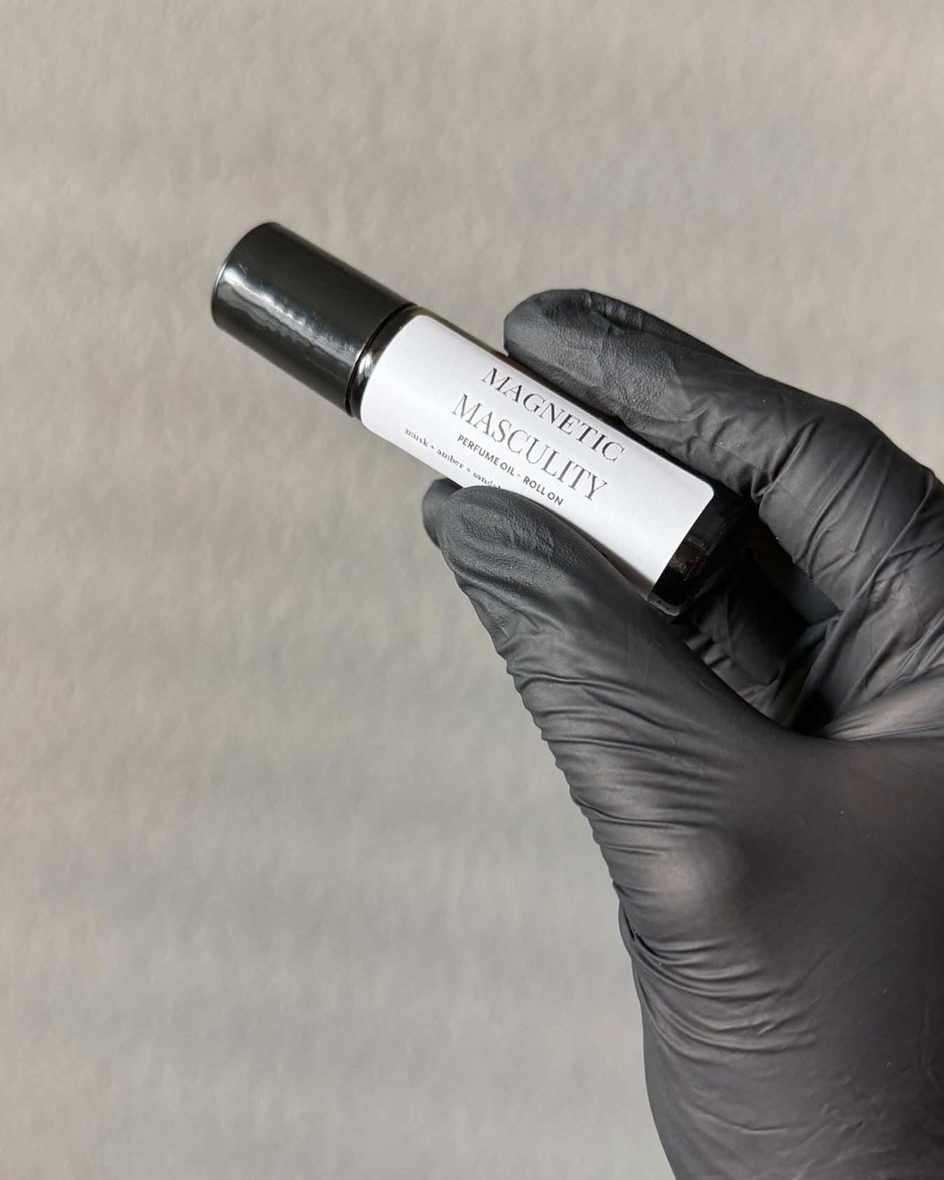 MAGNETIC MASCULINITY PERFUME OIL ROLL-ON